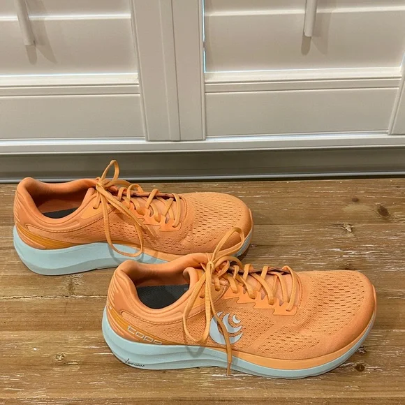 Topo Women's Orange/Sky Athletic Phantom 3 Shoes - Picture 2 of 11